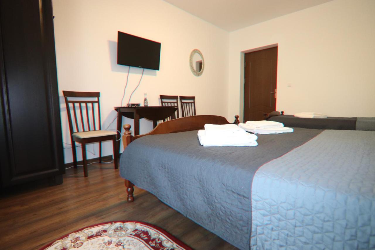 Pensiunea Emelys, Iasi Barnova Luaran gambar